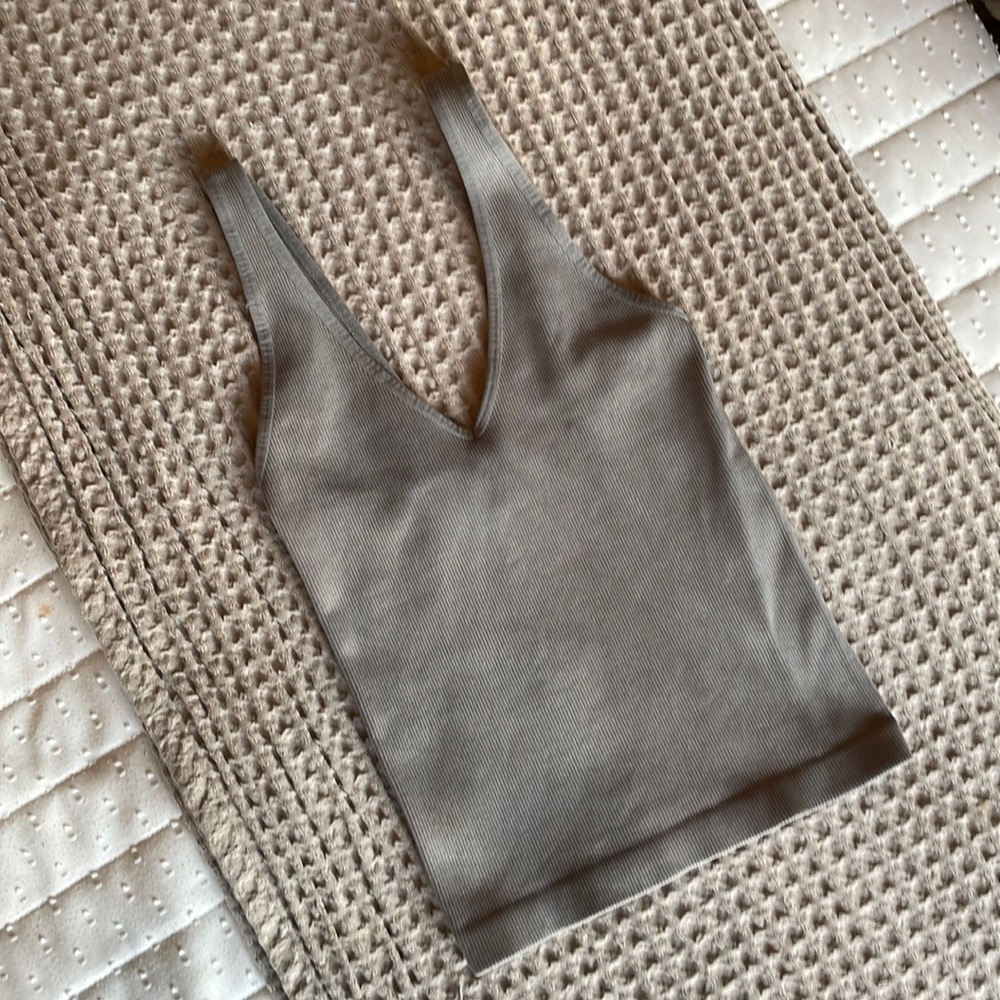 Ribbed crop tank top
